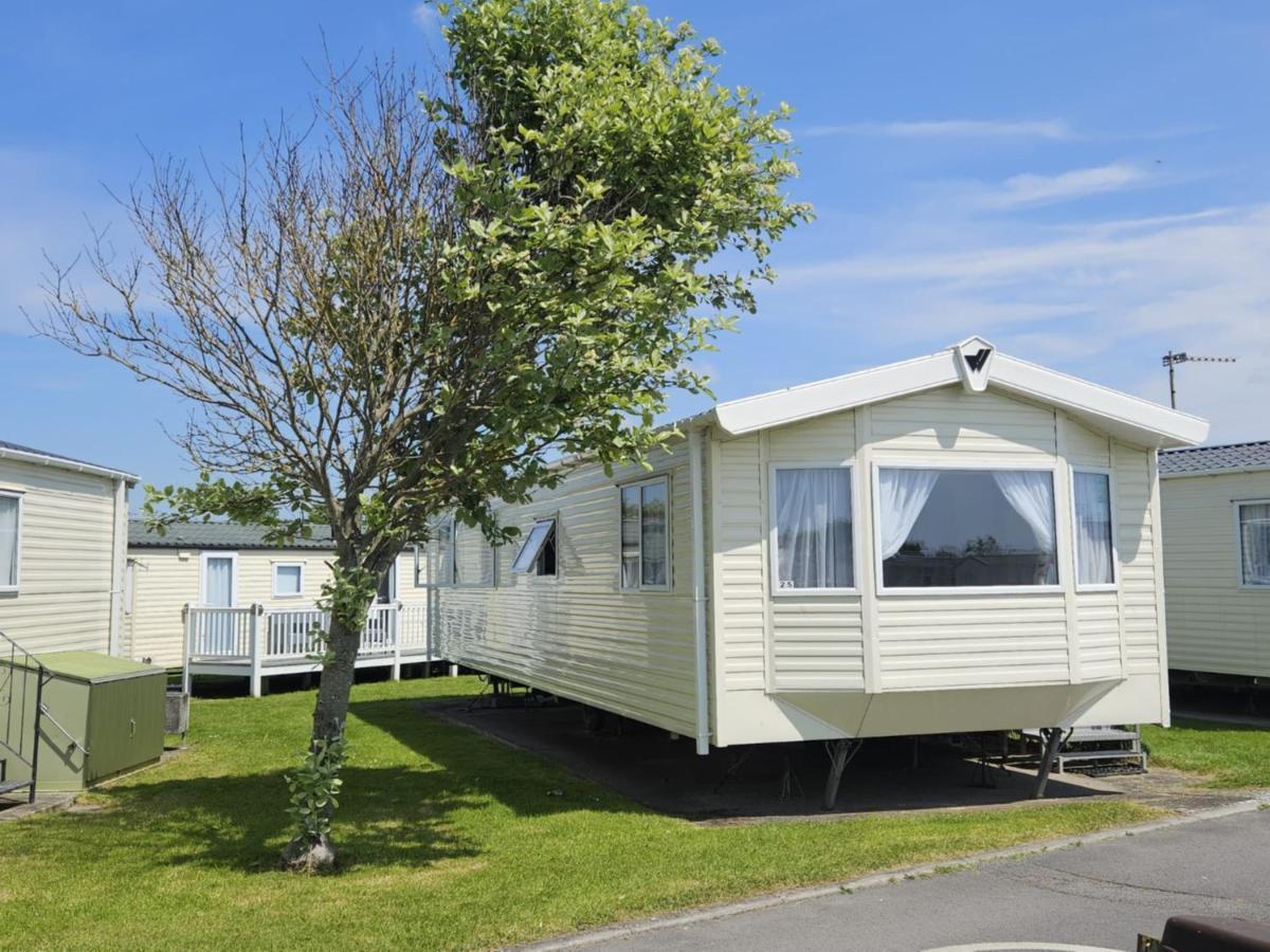 Villa 6 Berth On John Fowlers Berrow Esterno foto